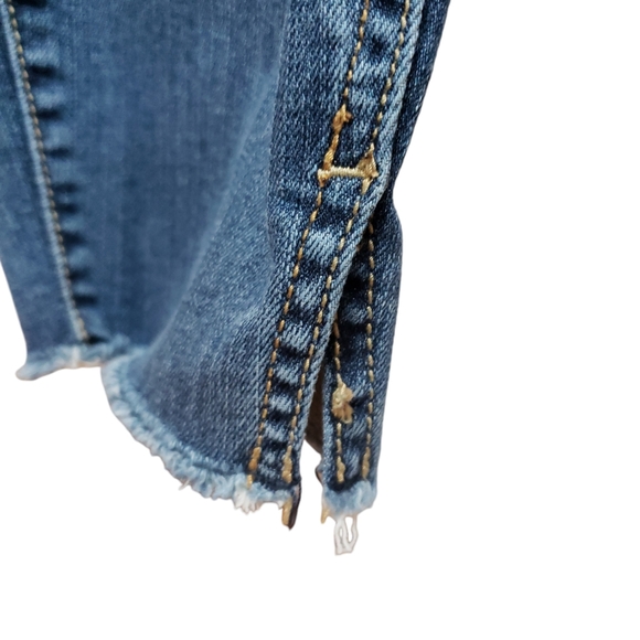 Torrid Jeans Womens Size 16 Mid Rise Tappered Leg Raw Hem Denim - Picture 5 of 10